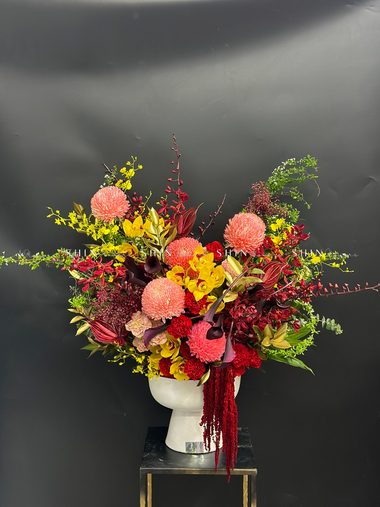 Lẵng Hoa Thiết Kế Tone đỏ sang trọng H125