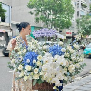 Lẵng Hoa chúc mừng Tone Xanh Sang Trọng H129
