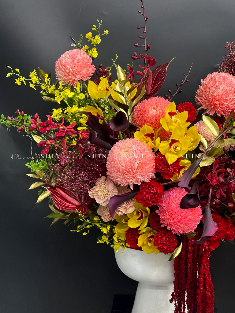 Lẵng Hoa Thiết Kế Tone đỏ sang trọng H125