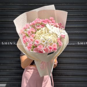 Bó Hoa Hồng Chùm Điền Mật mix Tú Cầu Trắng S551