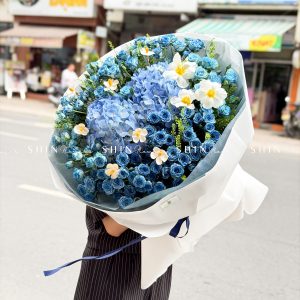 Bó Hoa Hồng Xanh Dương Mix Tú Cầu siêu to S565