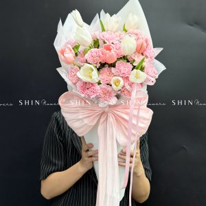 Cây Kem hoa cẩm chướng và tulip hồng S569