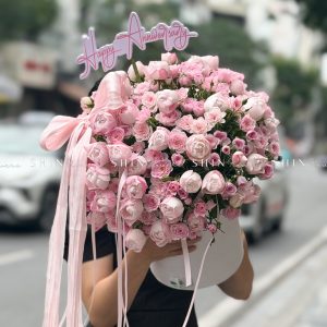 Hộp hoa hồng chùm điền mật và hồng chùm Plume H139