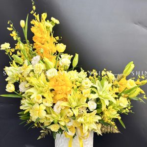 Lẵng Hoa Trăng Vàng Phú Qúy H138