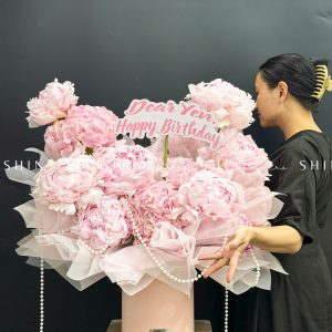 Hộp hoa Tú cầu mix Mẫu Đơn Pillow Talk H137