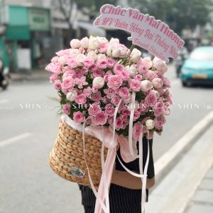 Hộp hoa hồng chùm điền mật và hồng chùm Plume H147