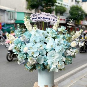 Lẵng Hoa chúc mừng Tone Xanh Sang Trọng H151