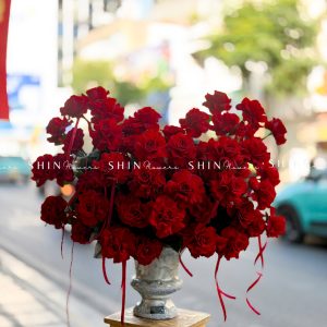 Lẵng Hoa 50 Hoa hồng đỏ Cao Nguyên sang trọng H152