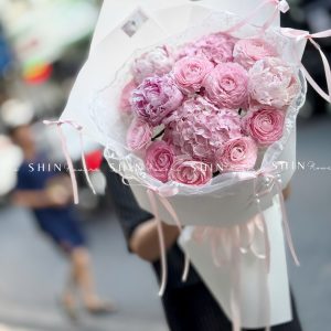 Hoa Bó 3 Mẫu Đơn Sarah Hồng mix cẩm tú cầu S635
