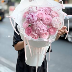 Hoa Bó 3 Mẫu Đơn Sarah Hồng mix cẩm tú cầu S635