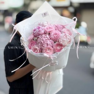 Hoa Bó 3 Mẫu Đơn Sarah Hồng mix cẩm tú cầu S635