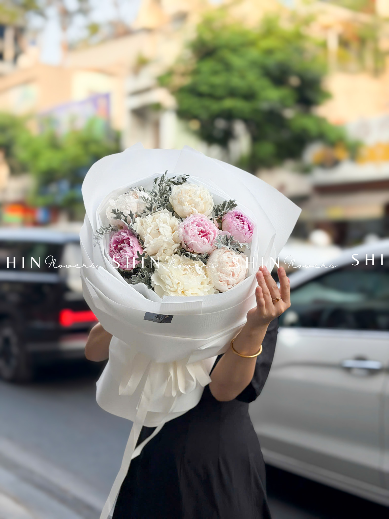 Hoa Bó Mẫu Đơn Trắng 5 Bowl Of Cream Mix 3 sarah Hồng S672