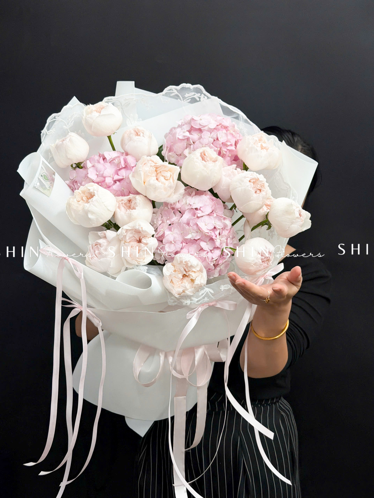 Hoa Bó hoa hồng Cute White Rose mix 3 cẩm tú cầu hồng S648