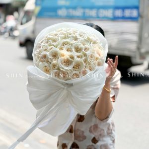 Bó Hoa 40 hồng trắng White Ohara S643