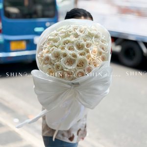 Bó Hoa 40 hồng trắng White Ohara S643
