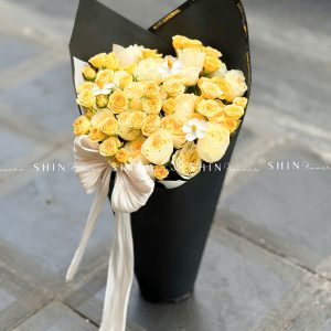 Bó Hoa cây kem hoa Hồng vàng Victo S668
