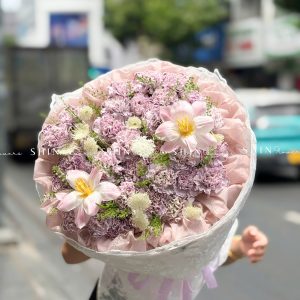 Hoa Bó Cẩm Chướng Tím mix Tulip cầu S651