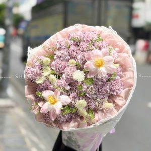 Hoa Bó Cẩm Chướng Tím mix Tulip cầu S651