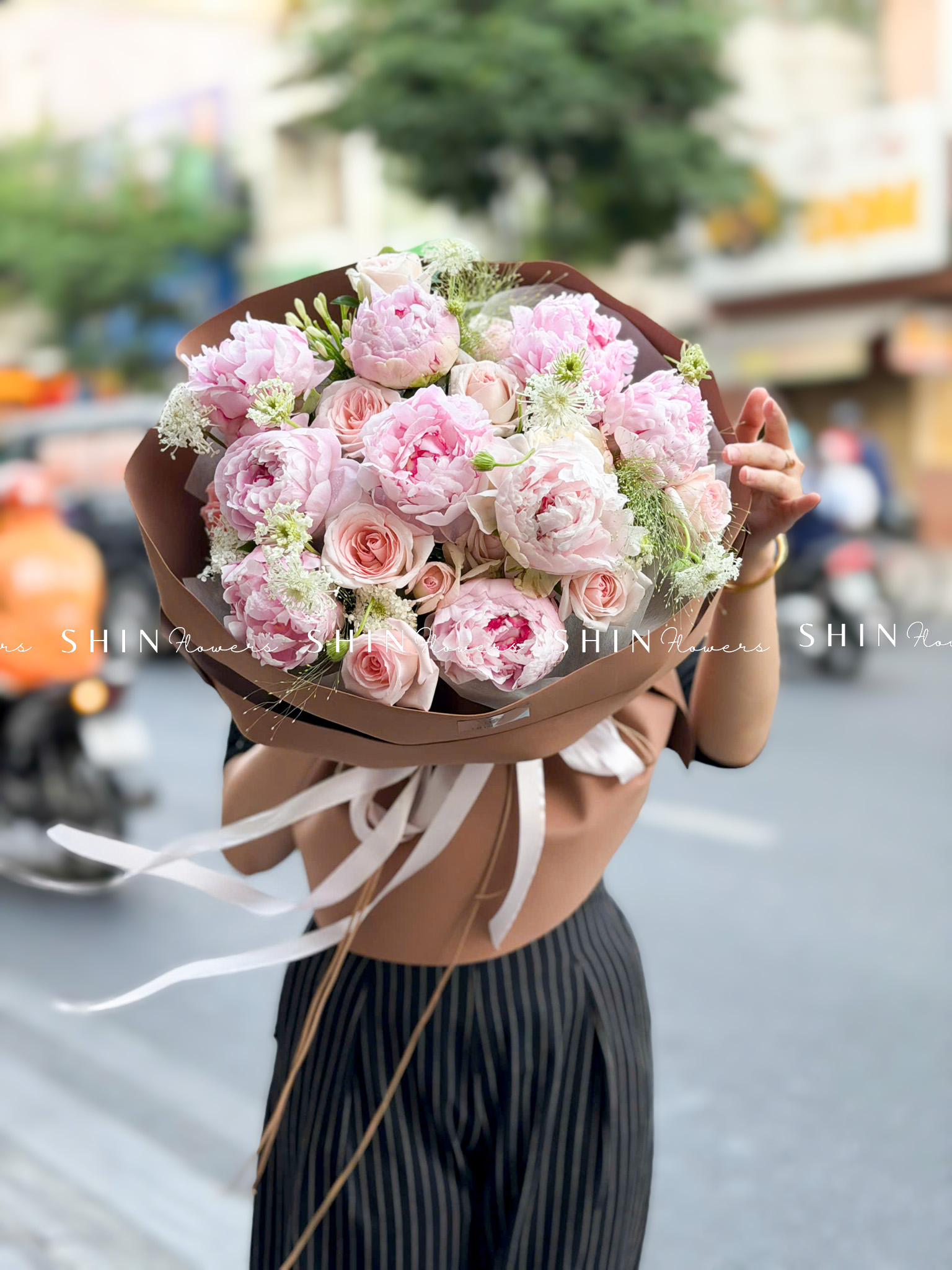 Hoa Bó 9 Mẫu Đơn Sarah Hồng mix nhẹ nhàng S659