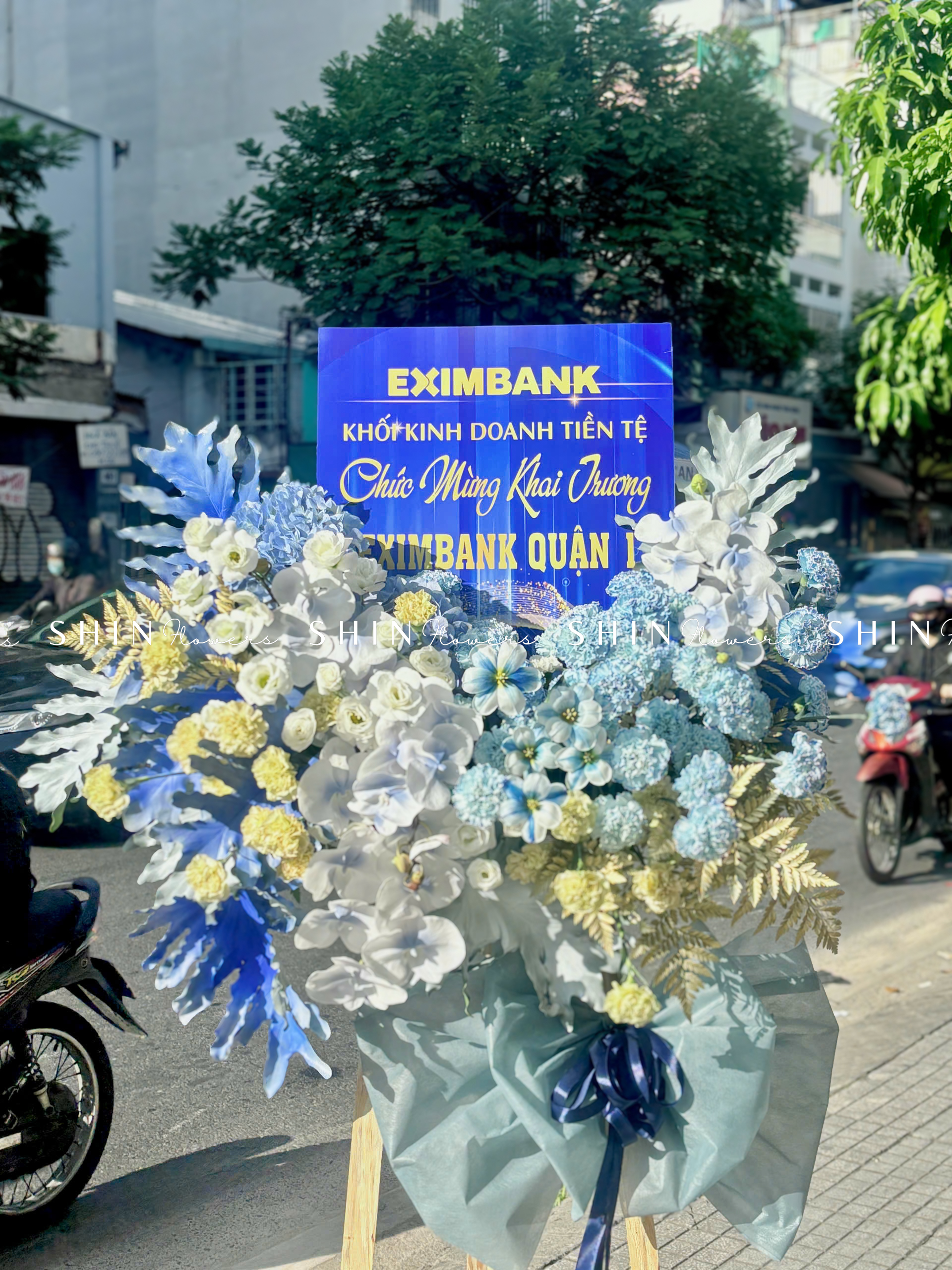 Kệ Hoa Khai Trương -hoa Chúc Mừng Tone Xanh K15