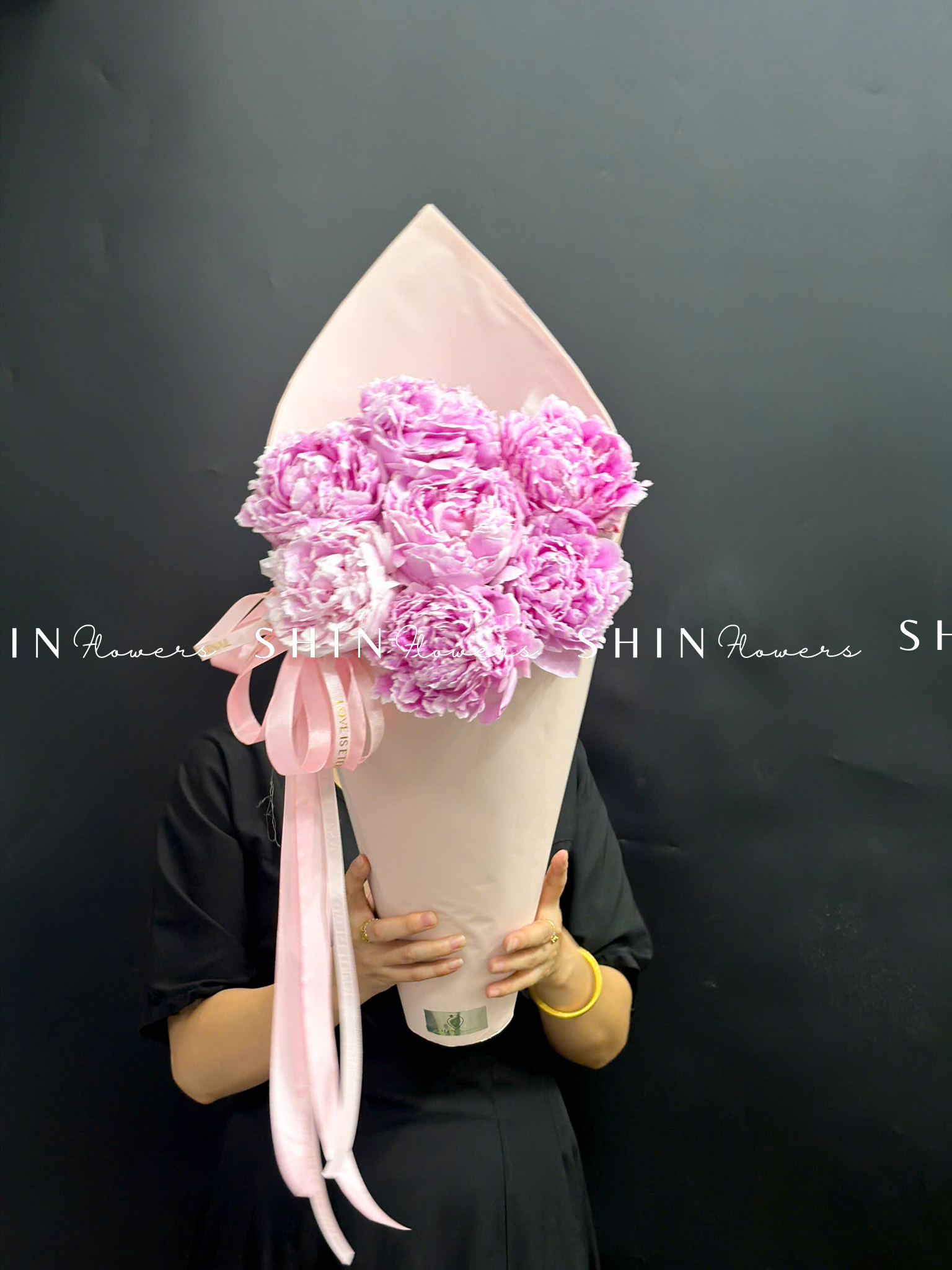 Hoa Bó cây Kem Mẫu Đơn 7 Peony Hồng Sarah S682