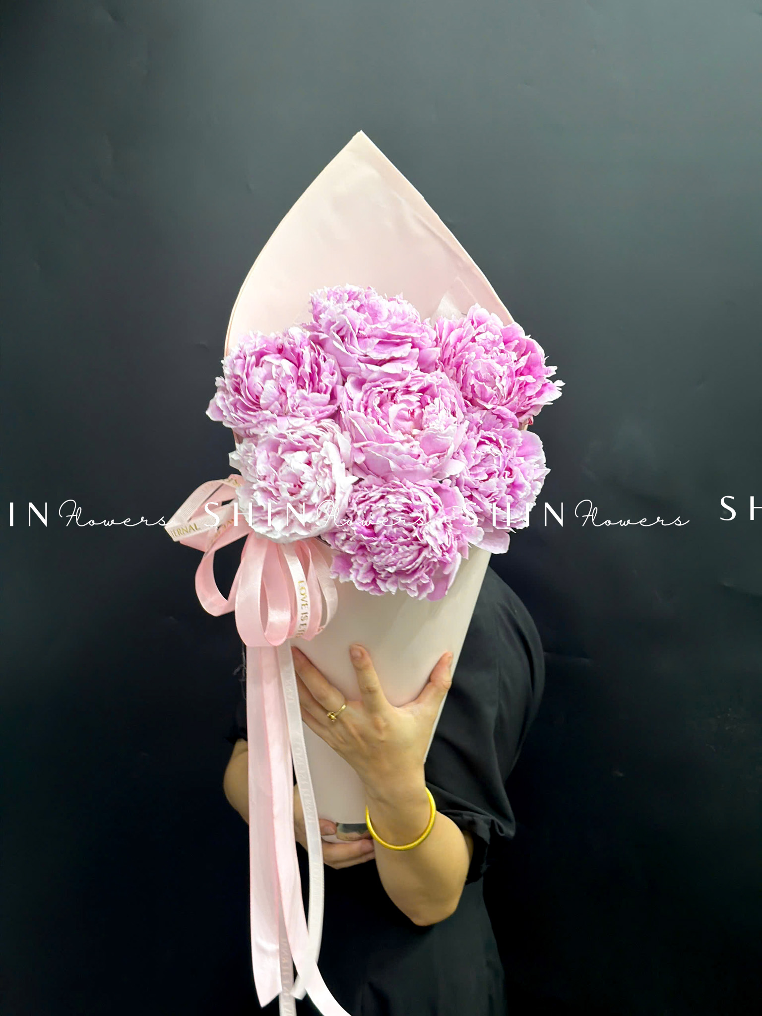 Hoa Bó cây Kem Mẫu Đơn 7 Peony Hồng Sarah S682