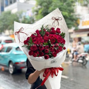 Bó Hoa Hồng chùm Red Piano - Red Lace S702