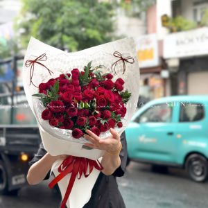 Bó Hoa Hồng chùm Red Piano - Red Lace S702