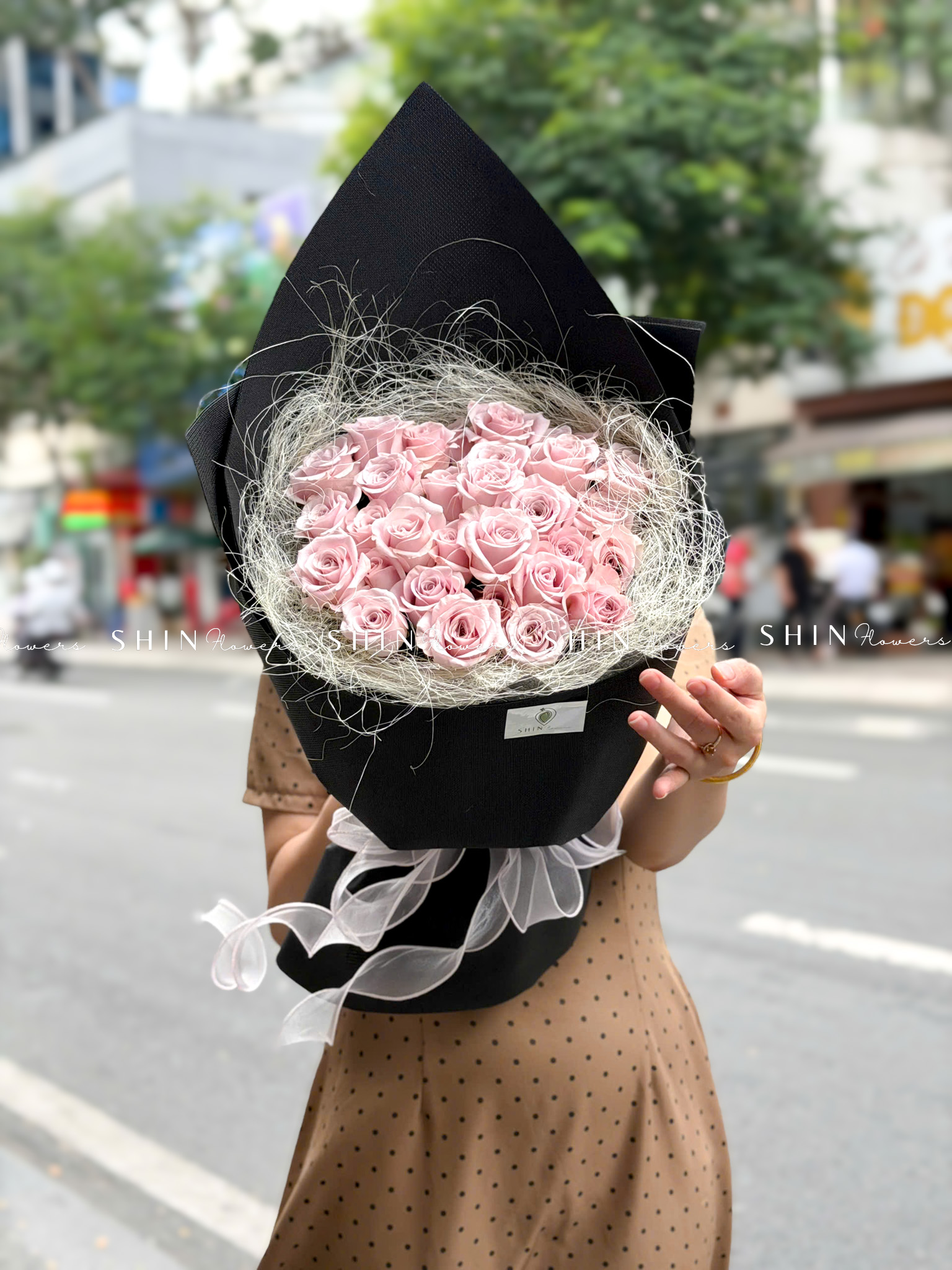 Bó hoa 35 cành Hồng Sweet Manta S698