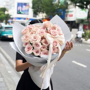 Bó hoa 35 cành Hồng Quicksand S695