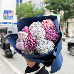 Bó Hoa 8 Cẩm Tú Cầu Mix Màu S693
