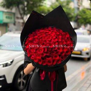 Bó hoa 100 Hoa Hồng Đỏ S713