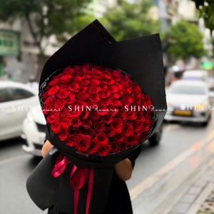 Bó hoa 100 Hoa Hồng Đỏ S713