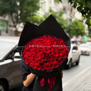 Bó hoa 100 Hoa Hồng Đỏ S713