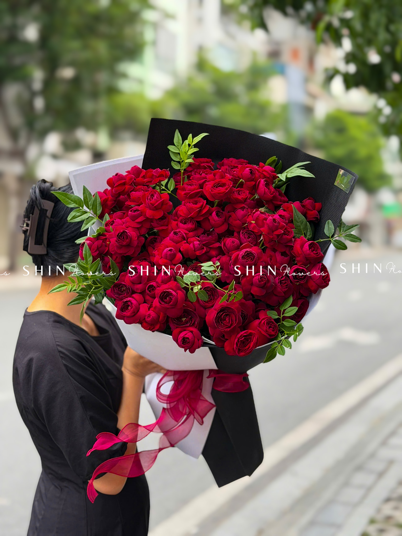 Bó Hoa Hồng chùm Red Piano - Red Lace S721