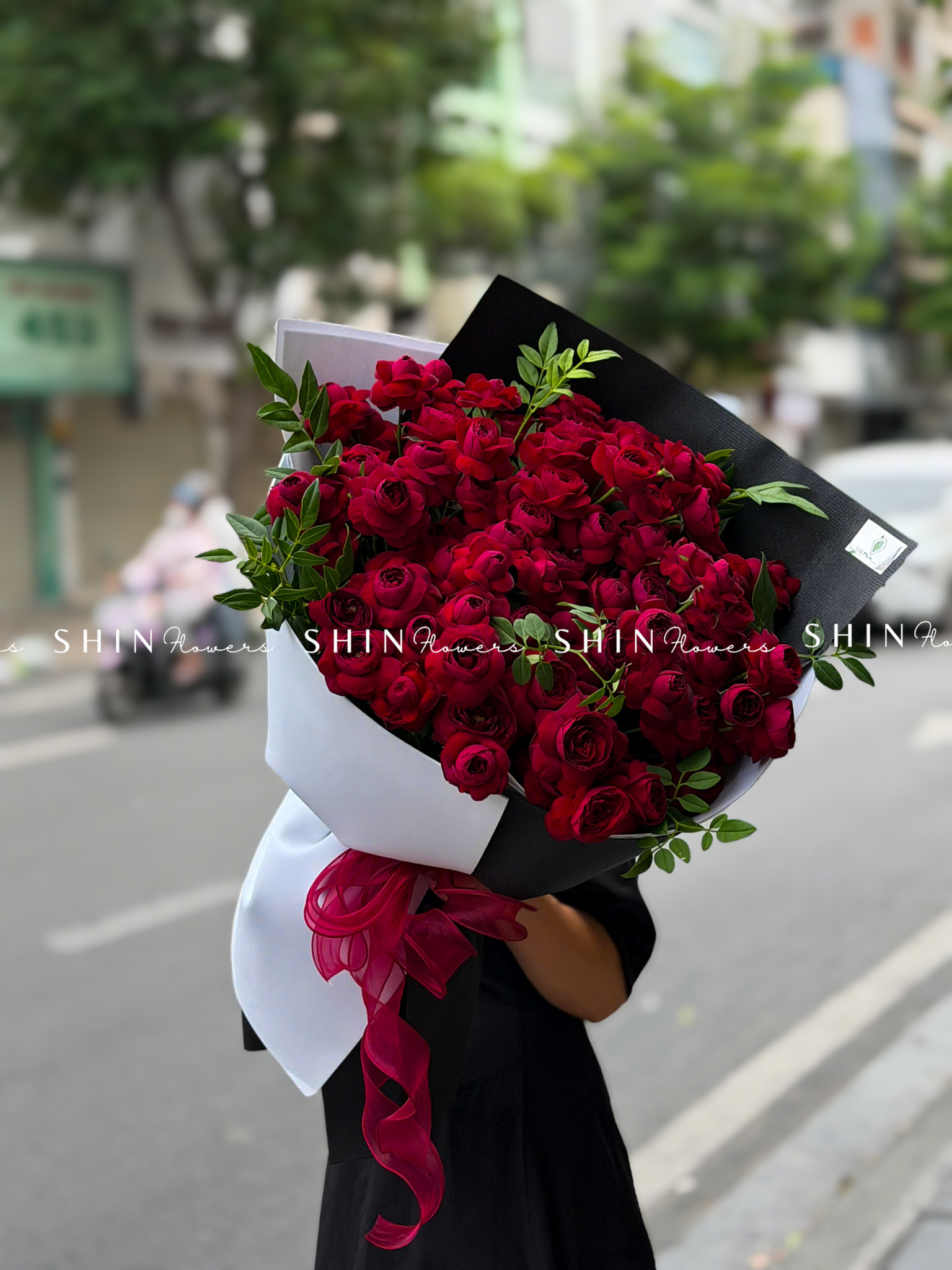 Bó Hoa Hồng chùm Red Piano - Red Lace S721
